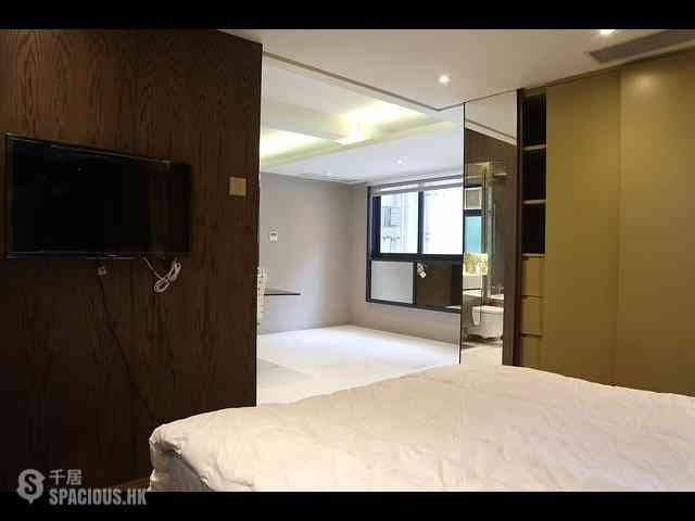 Wan Chai - Bo Fung Mansion 05