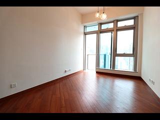 Wan Chai - The Avenue Phase 2 04