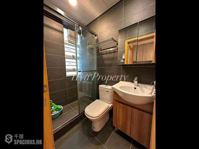 Kennedy Town - Smithfield Court 06