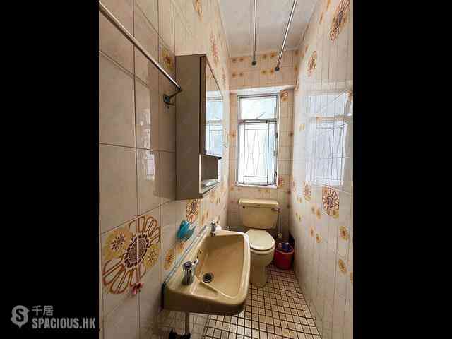 Sai Ying Pun - Kingsfield Tower Block B 03
