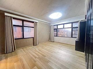 Mid Levels West - Parkway Court Block B 04