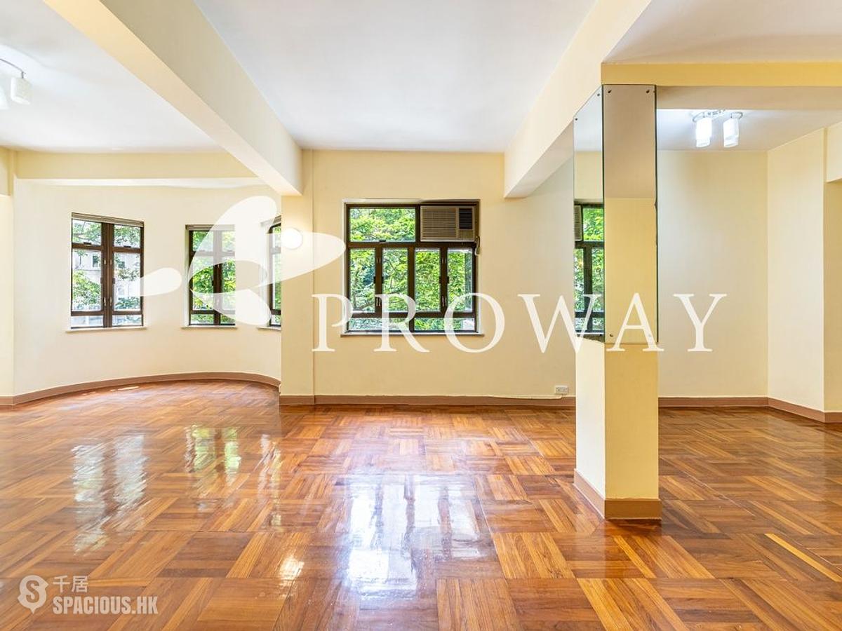 Mid Levels Central - Pak Fai Mansion 01
