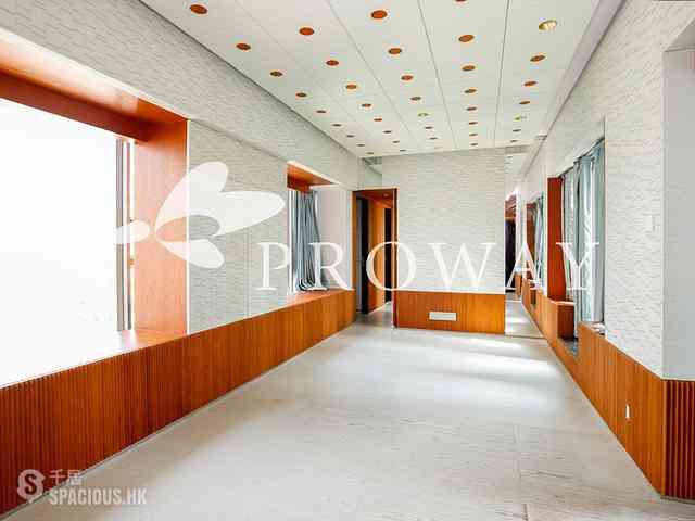 Causeway Bay - Diva 04