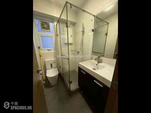 Mid Levels Central - Ying Fai Court 04