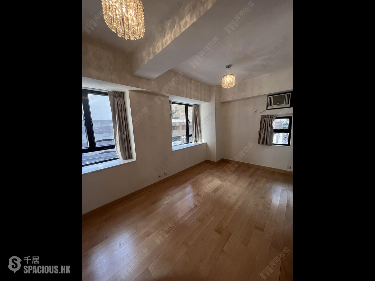 Mid Levels Central - Robinson Heights Block 1 01
