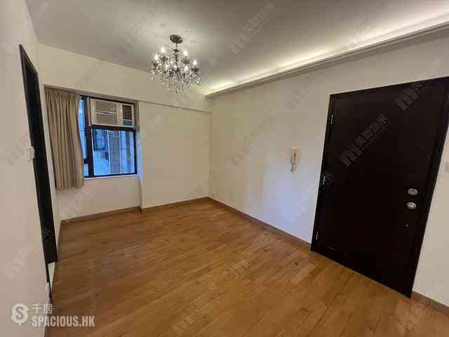 Mid Levels Central - Robinson Heights Block 1 05