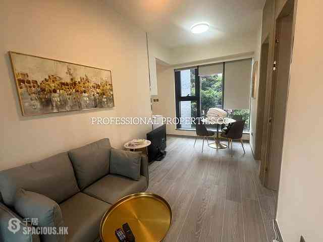 Sai Ying Pun - The Queens 05