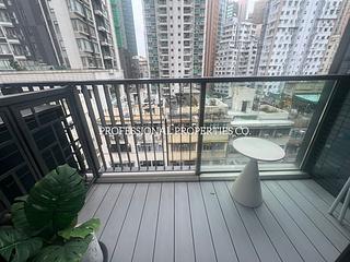 Sai Ying Pun - The Queens 12