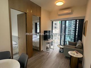 Sai Ying Pun - The Queens 13