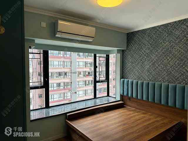 Mid Levels Central - The Grand Panorama Block 1 02
