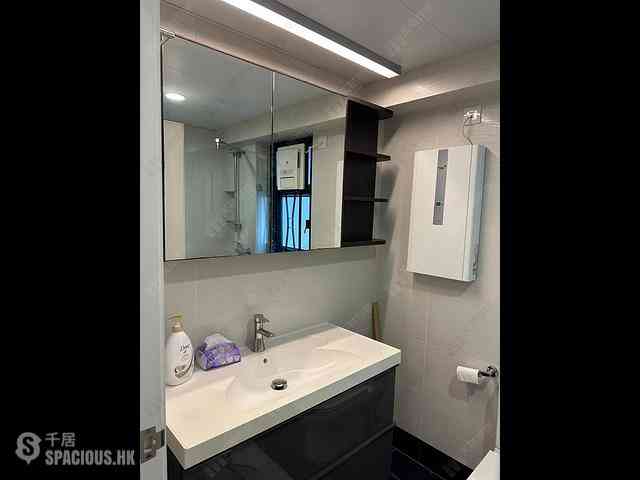 Mid Levels Central - The Grand Panorama Block 1 04