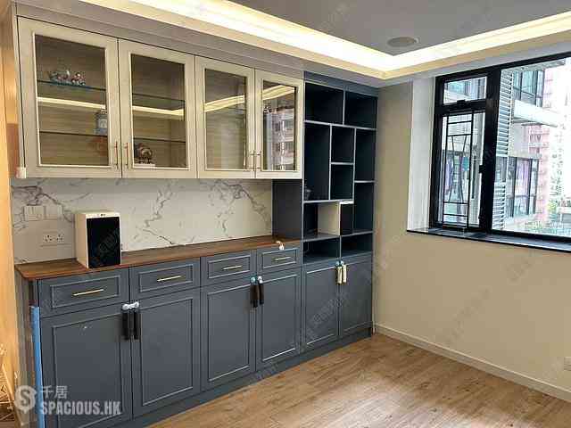 Mid Levels Central - The Grand Panorama Block 1 08