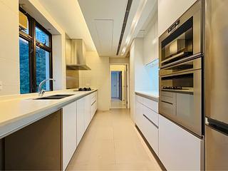 Mid Levels East - Bamboo Grove 02