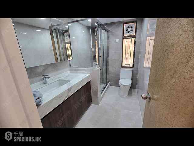 Mid Levels Central - Right Mansion 06