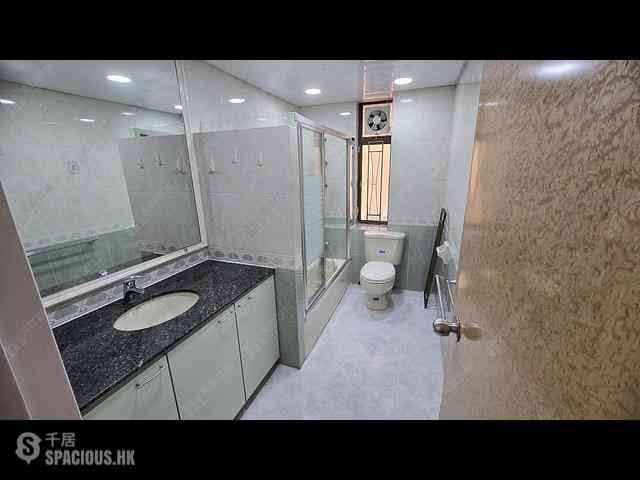 Mid Levels Central - Right Mansion 07