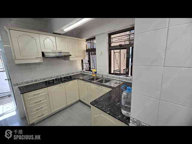 Mid Levels Central - Right Mansion 17