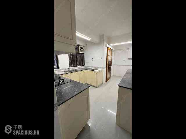 Mid Levels Central - Right Mansion 20