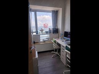 Sai Ying Pun - Island Crest Block 2 04