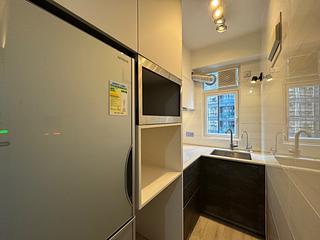 Mid Levels Central - Jadestone Court 06