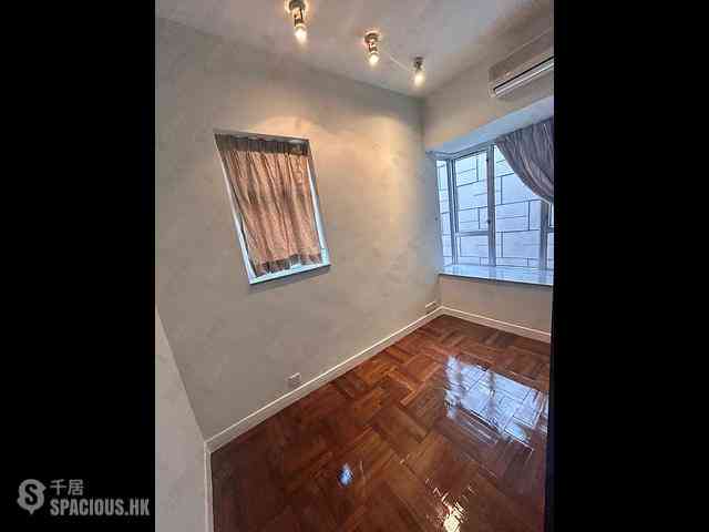 Mid Levels West - Bonham Court 08