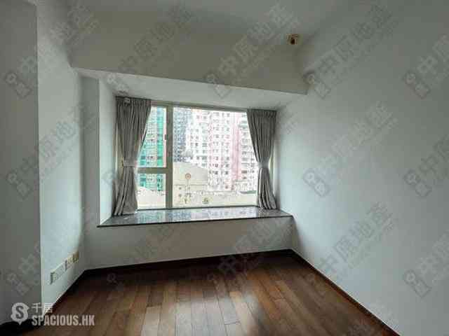 Soho - Centrestage 16