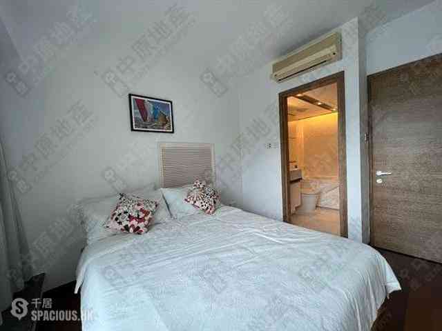 Soho - Centrestage 21