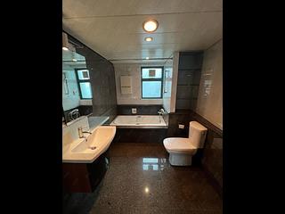 Mid Levels West - 80 Robinson Road 22