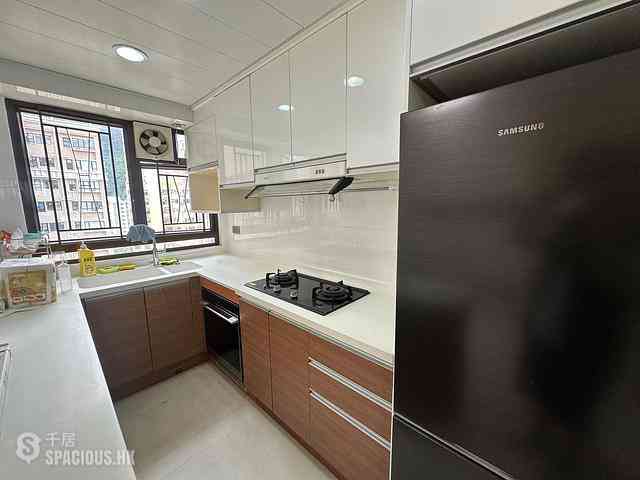 Mid Levels Central - Robinson Heights 06