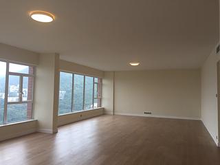 Stubbs Road - Leon Court 03