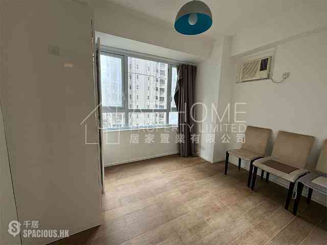 Mid Levels Central - Ying Fai Court 02