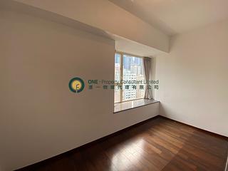 Soho - Centrestage 08