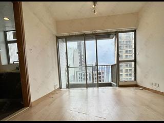 Sai Ying Pun - Island Crest Block 1 02