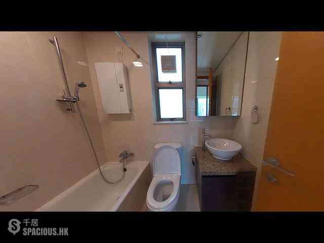 Wan Chai - The Zenith 12