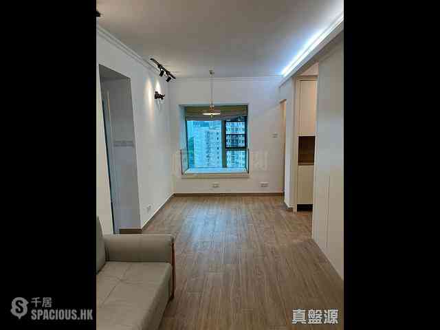 Wan Chai - Royal Court 01