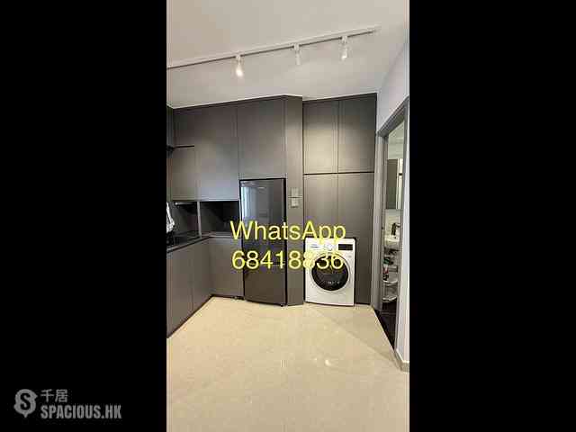 Sai Ying Pun - Fung Yat Building 02
