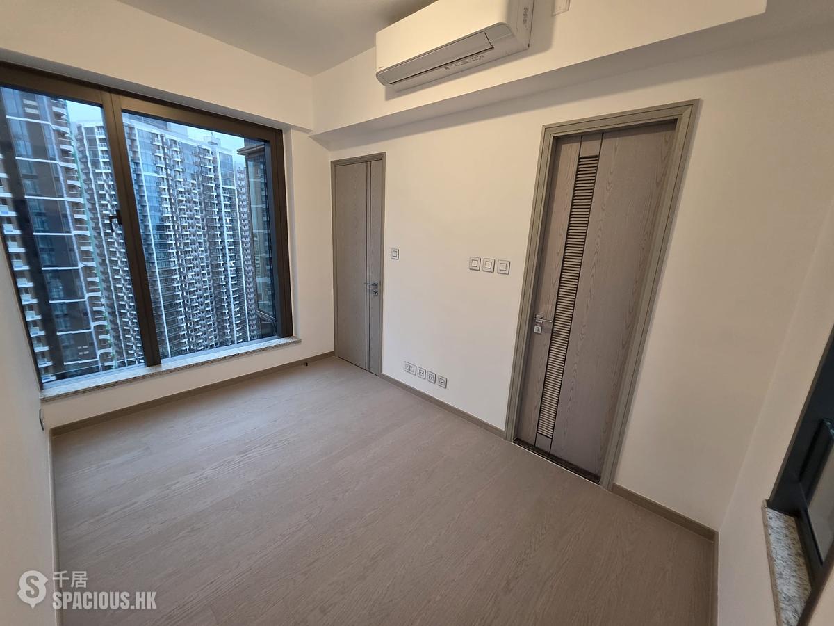 Wong Chuk Hang - The Southside Phase 3C Blue Coast II Tower 5 01