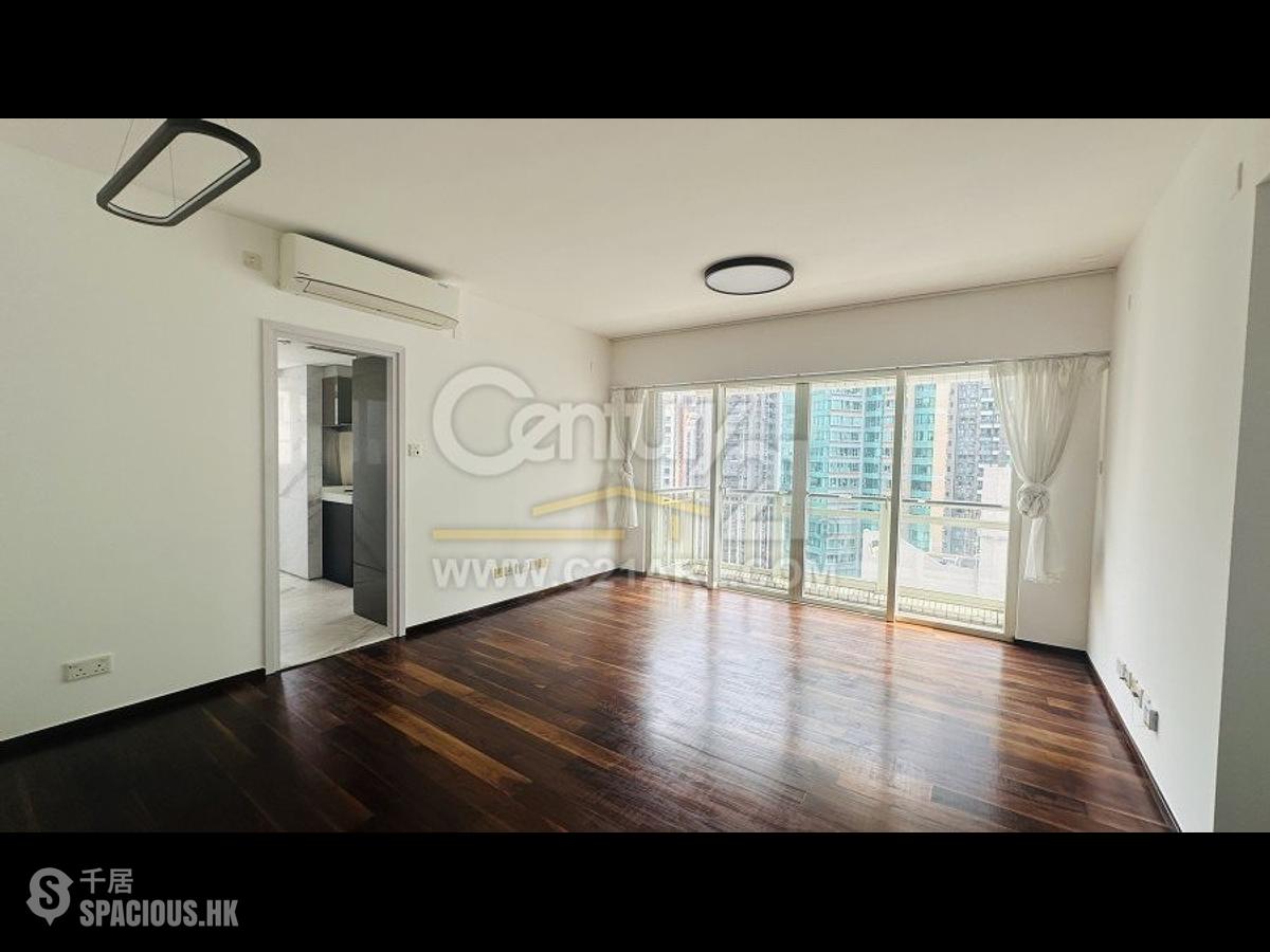 Soho - Centrestage 01