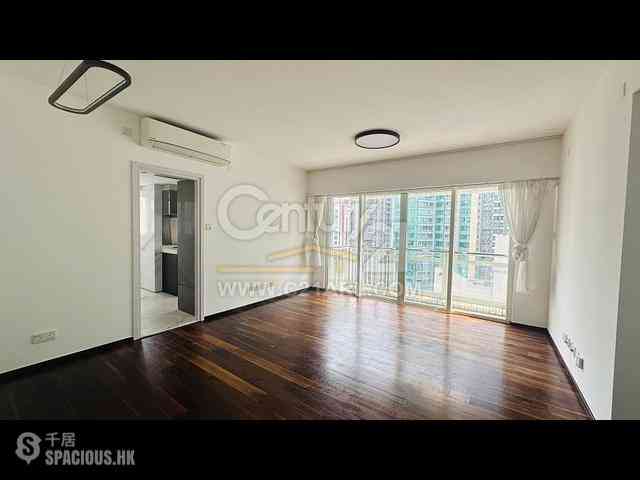 Soho - Centrestage 01