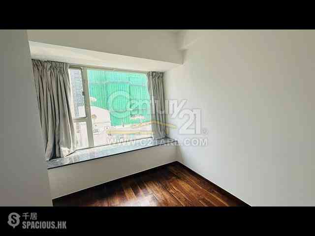 Soho - Centrestage 10