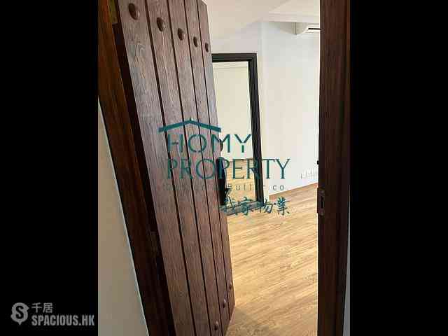 Sheung Wan - 256-258, Hollywood Road 07