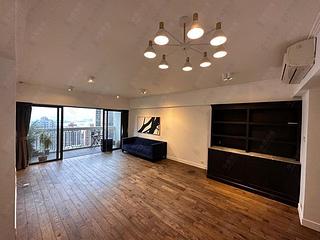 Mid Levels West - Realty Gardens Venice Court (Block 3) Venice Court 16