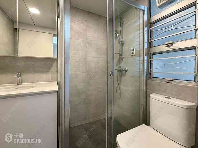 Mid Levels West - Realty Gardens Rome Court (Block 4) Rome Court 17