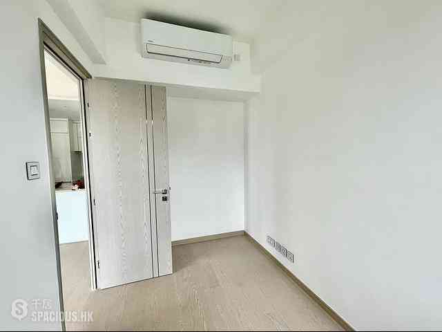 Wong Chuk Hang - The Southside Phase 3C Blue Coast II Tower 3 03