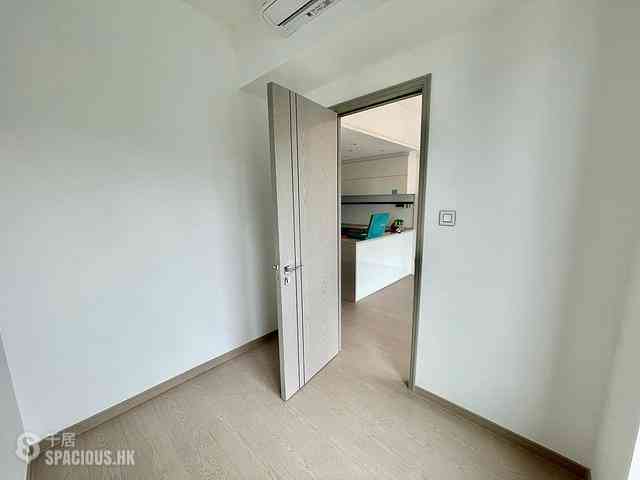 Wong Chuk Hang - The Southside Phase 3C Blue Coast II Tower 3 08