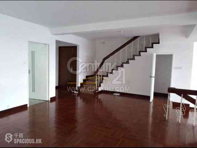 Stanley - Grosse Pointe Villa 05