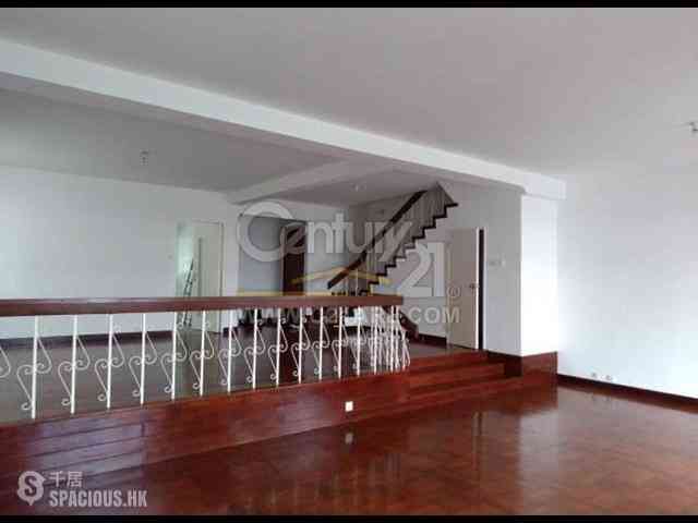 Stanley - Grosse Pointe Villa 06