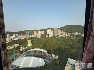 Happy Valley - Broadwood Twelve 02