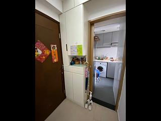 Shek Tong Tsui - Chong Yip Centre 03