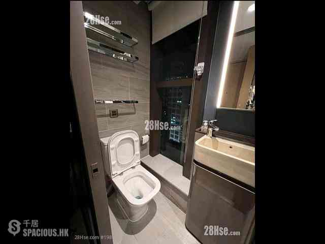 North Point - One Prestige 04