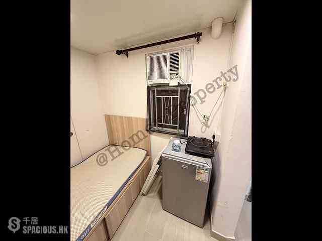 尖沙咀 - 亚士厘道16号 04